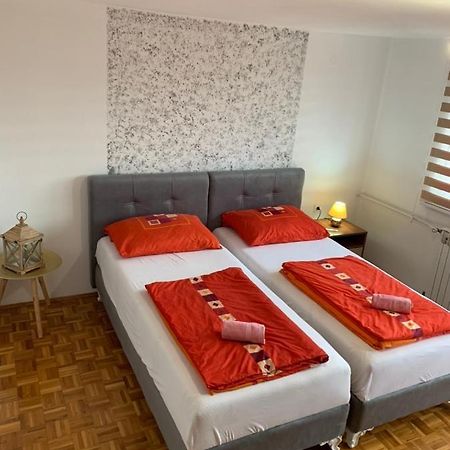 Guest House Husejn Dubrave Gornje Exterior photo
